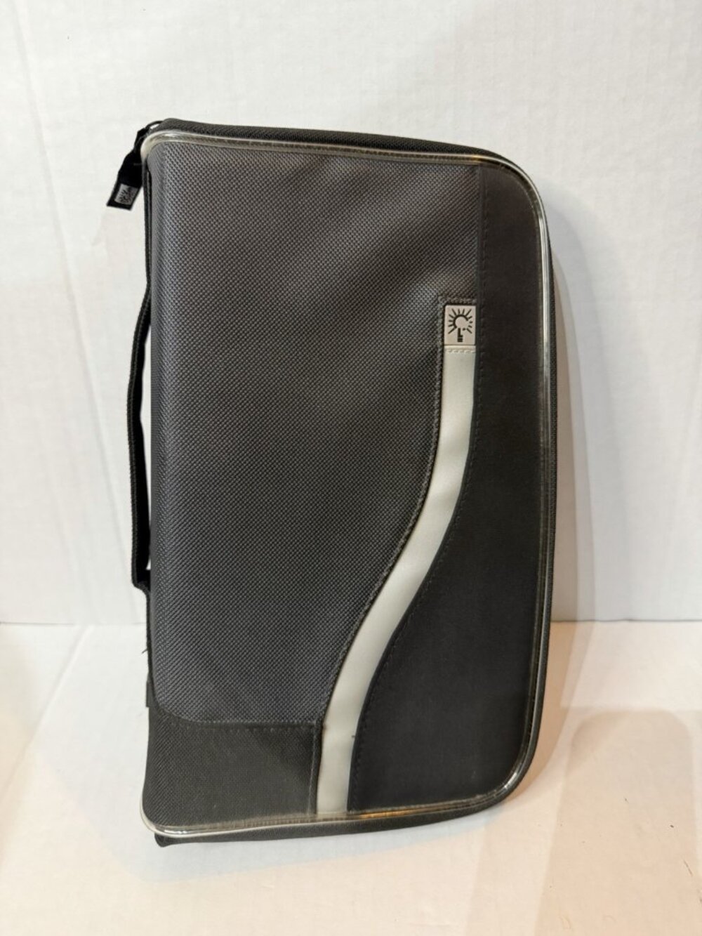 Case Logic Portable Carry Case 8 Pages Wallet Binder for 16 CD DVD Blu-ray Games